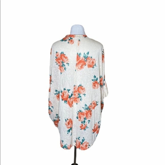 Painted Threads floral Dolman Kimono - Picture 2 of 7